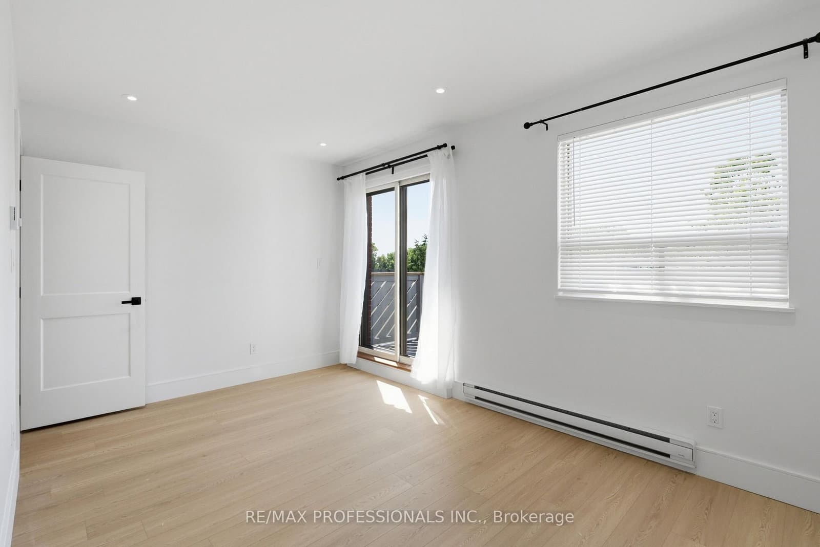 105 Cavell Avenue thumbnail 23