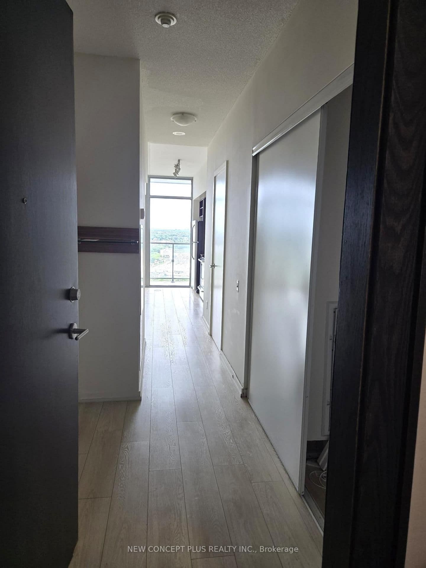105 The Queensway, Unit 2205 thumbnail 2