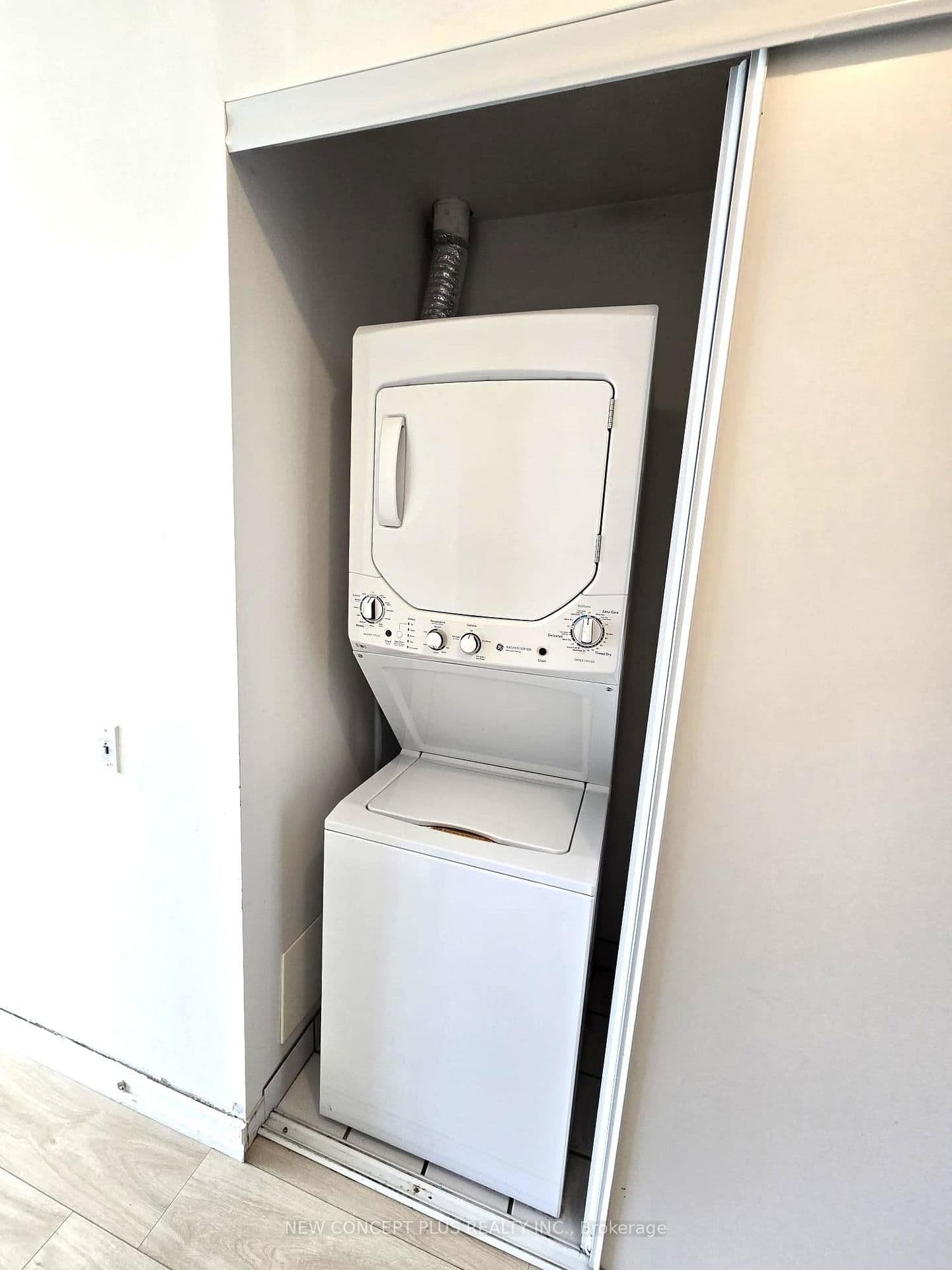 105 The Queensway, Unit 2205 thumbnail 9