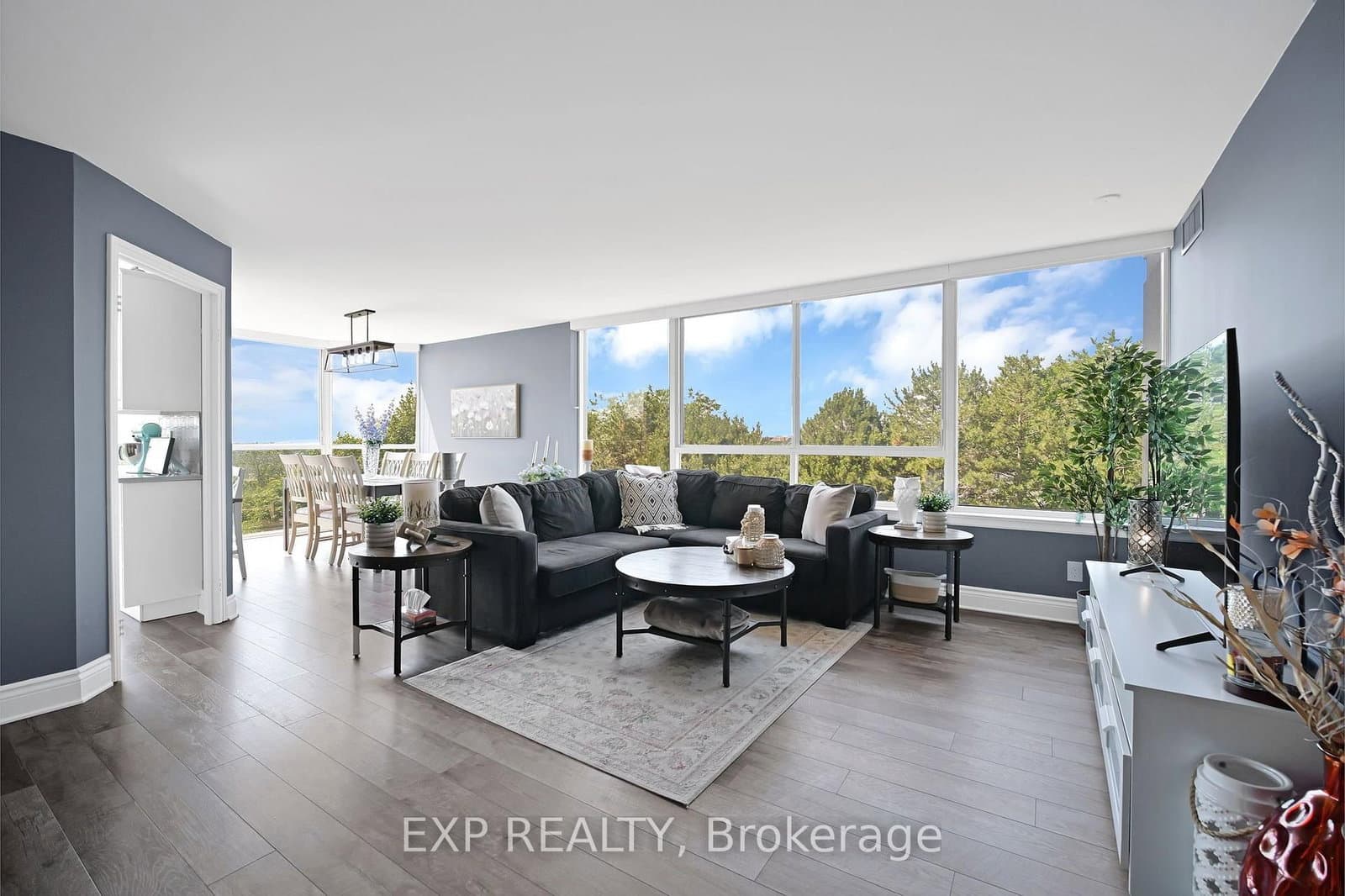 880 Dundas Street W, Unit 307 thumbnail 13