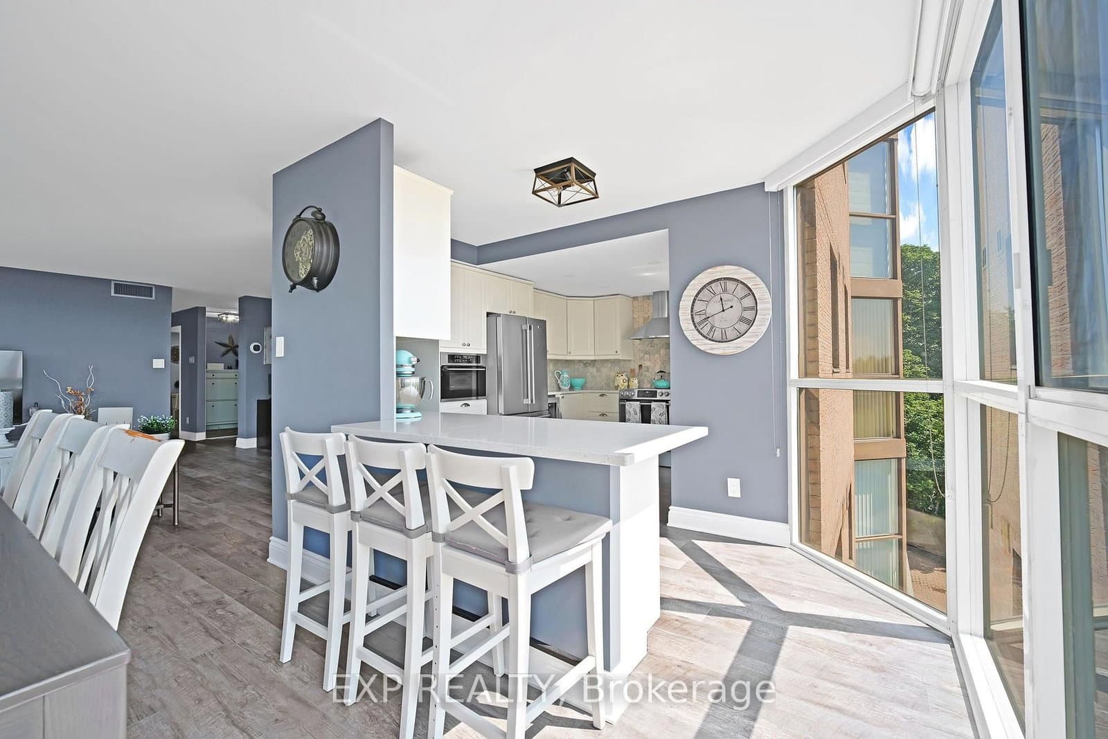 880 Dundas Street W, Unit 307 thumbnail 18