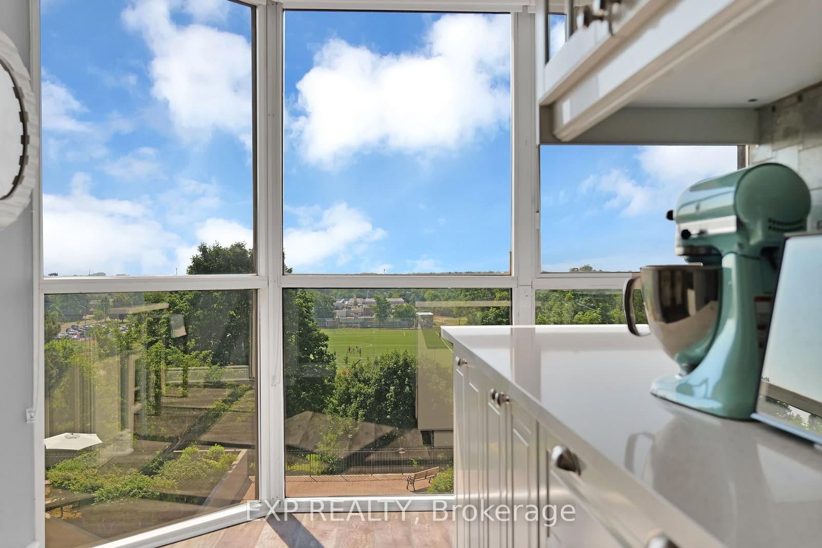 880 Dundas Street W, Unit 307 thumbnail 20