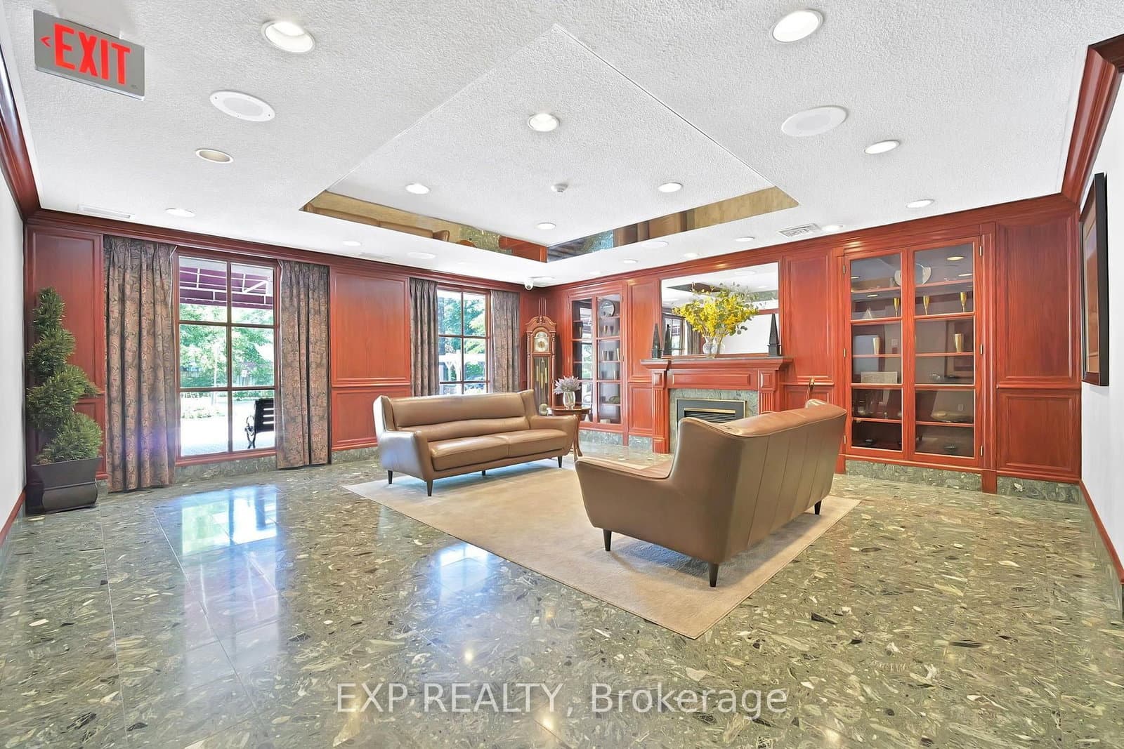880 Dundas Street W, Unit 307 thumbnail 40
