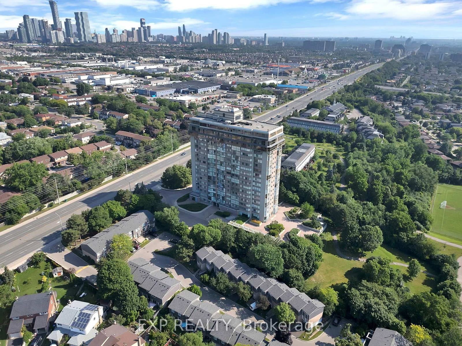 880 Dundas Street W, Unit 307 thumbnail 47