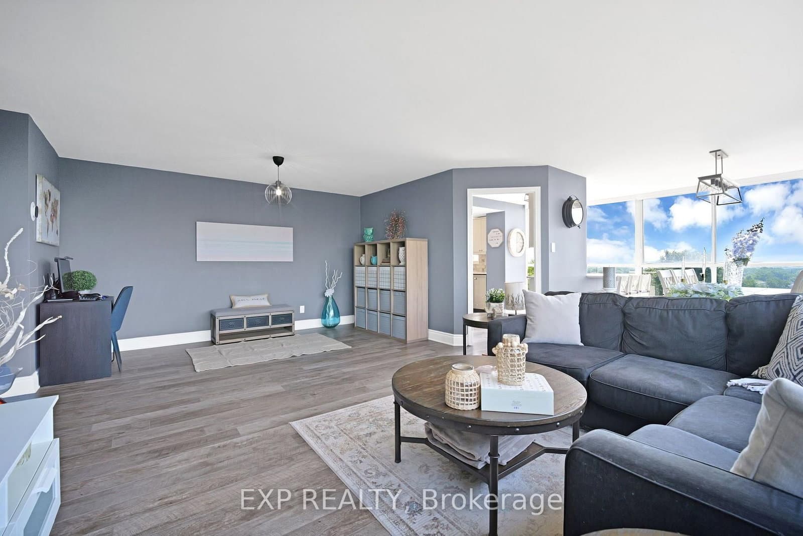 880 Dundas Street W, Unit 307 thumbnail 7