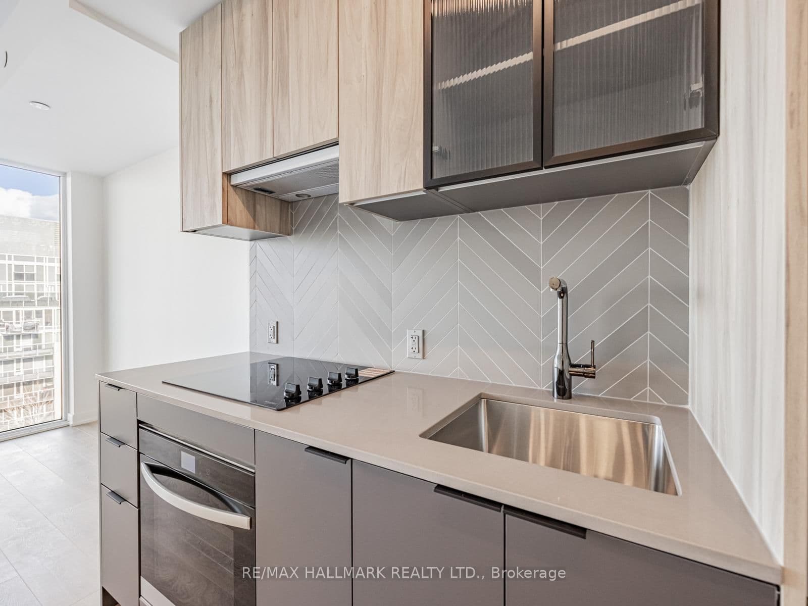 1037 The Queensway, Unit 720 thumbnail 15