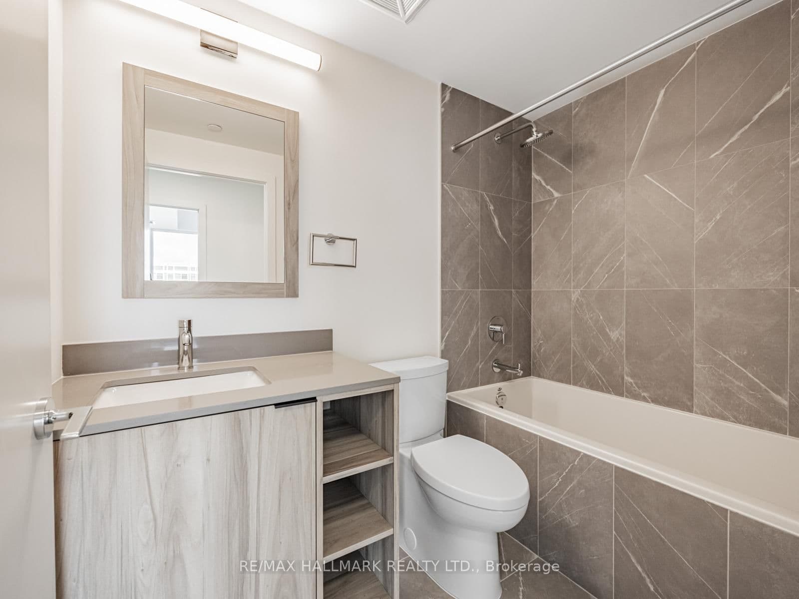 1037 The Queensway, Unit 720 thumbnail 21