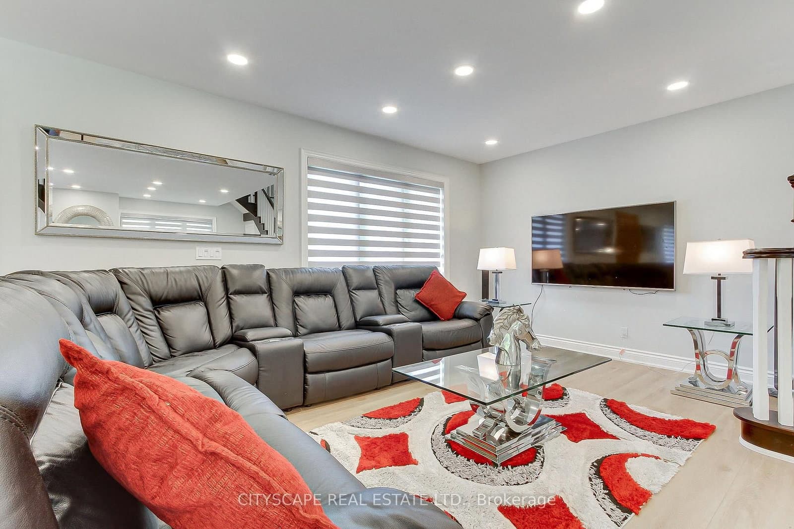 1543 Indian Grove thumbnail 14