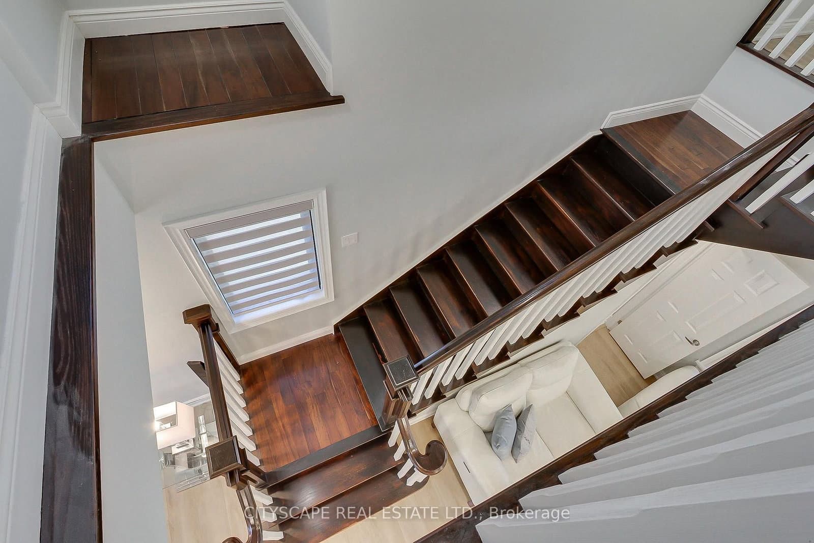 1543 Indian Grove thumbnail 18