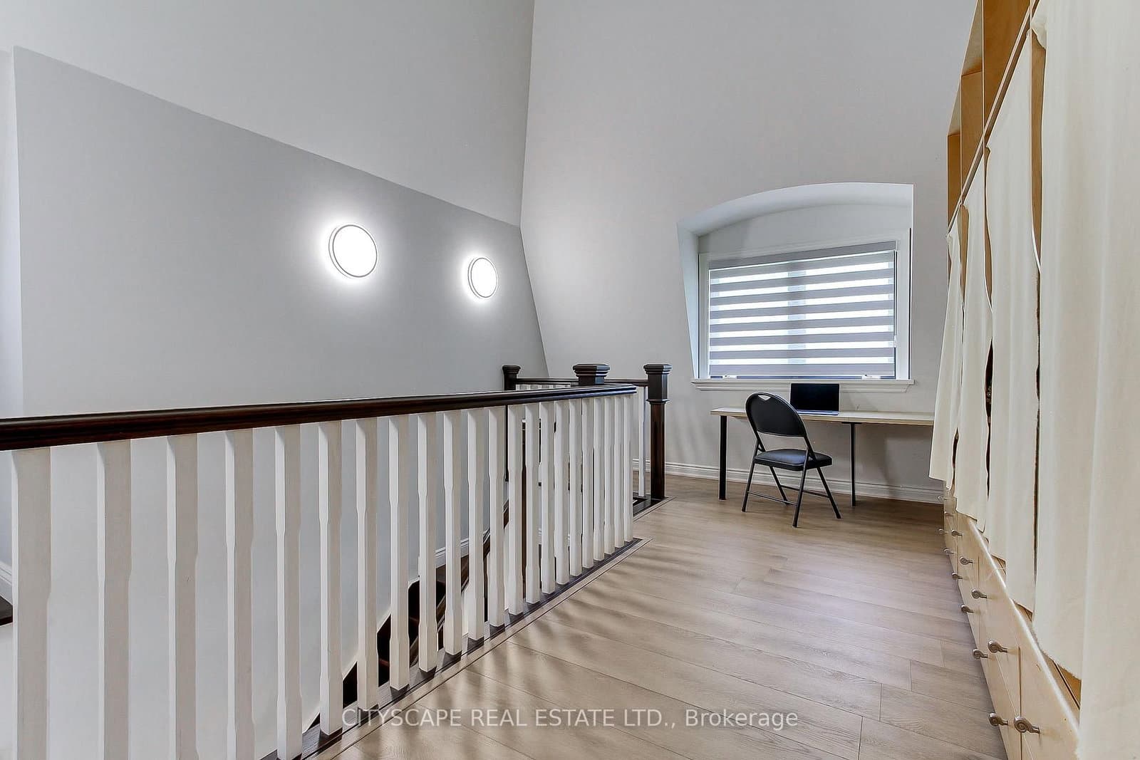 1543 Indian Grove thumbnail 19