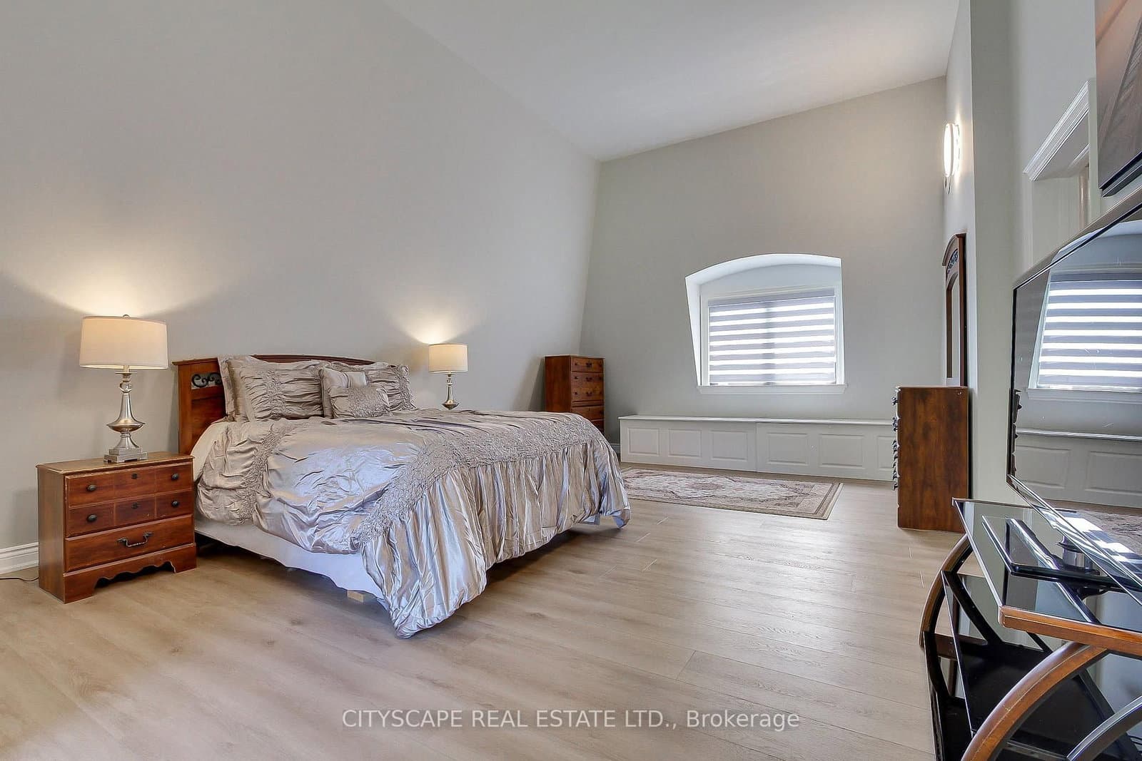 1543 Indian Grove thumbnail 22