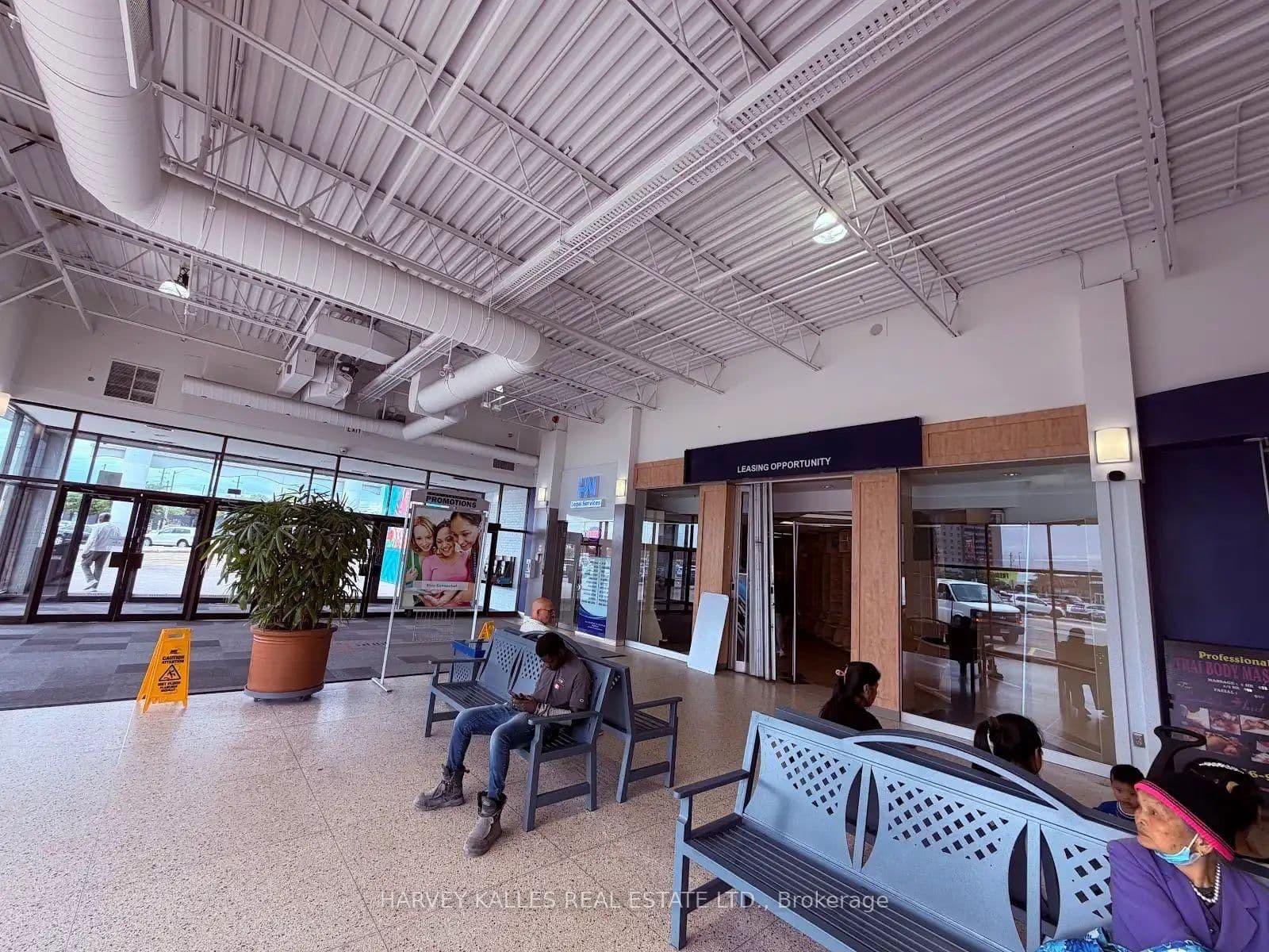 1911 Finch Avenue W, Unit 140 thumbnail 7