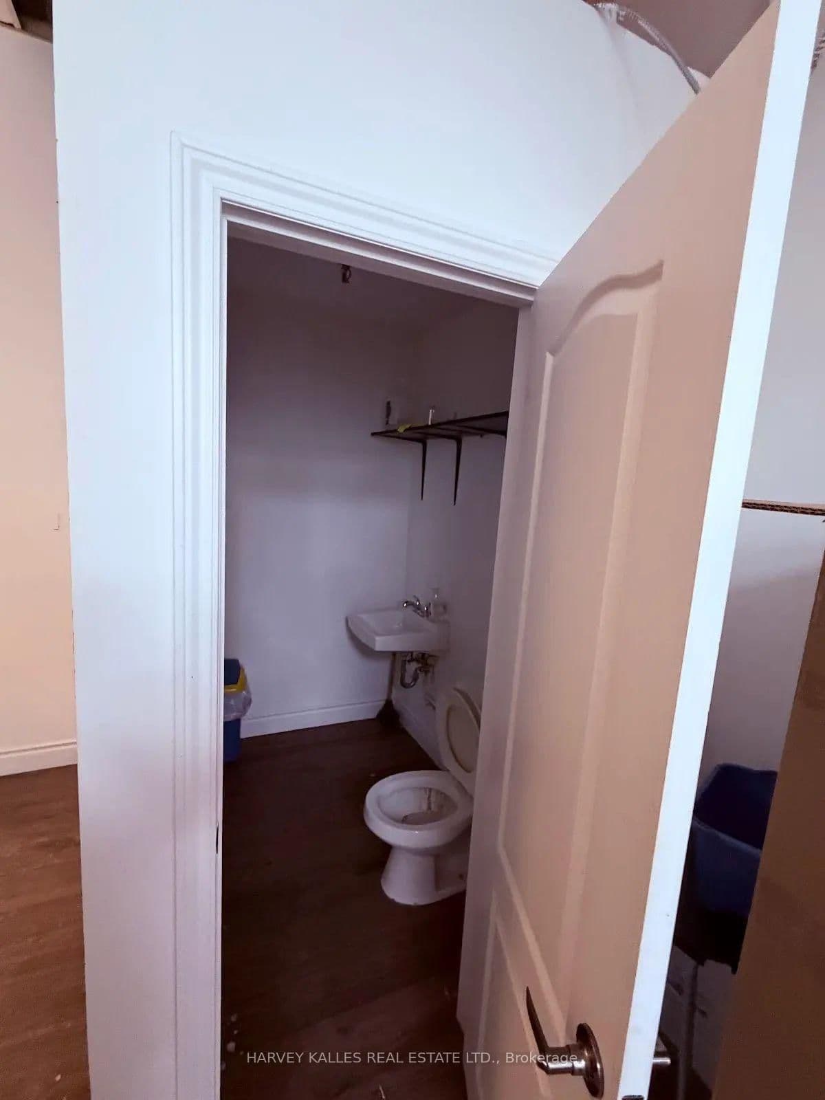 1911 Finch Avenue W, Unit 105 thumbnail 19