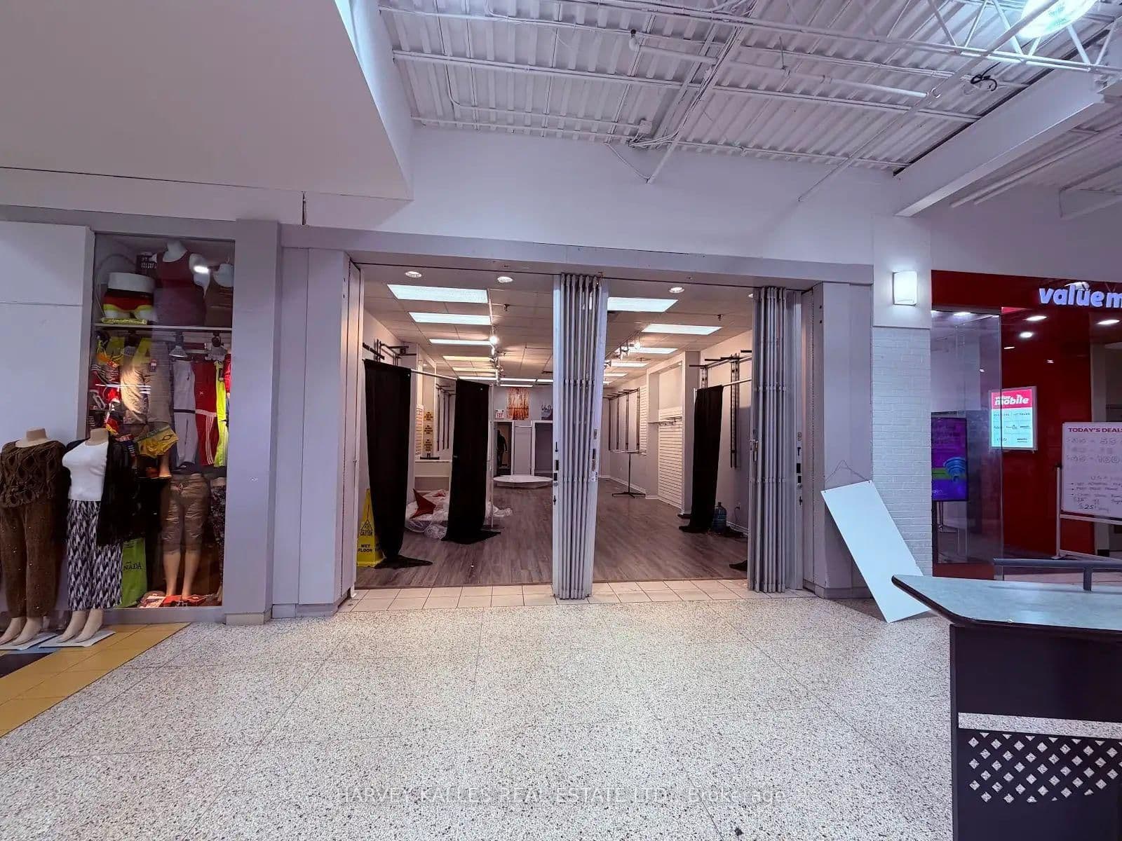 1911 Finch Avenue W, Unit 130 thumbnail 7