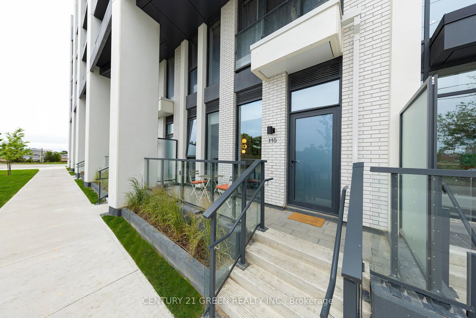 36 Zorra Street, Unit 110 thumbnail 23