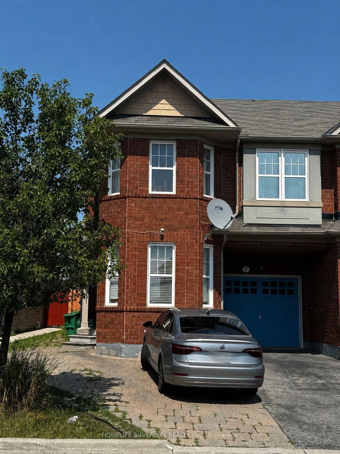 7 Biddens Square - Image 1