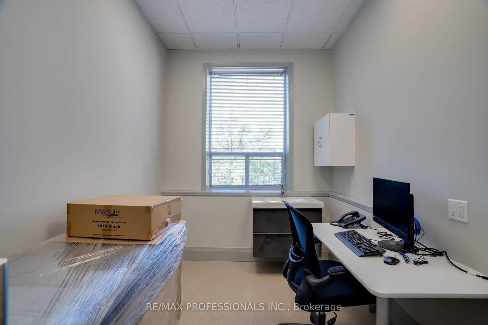523 The Queensway Way, Unit 107 thumbnail 13