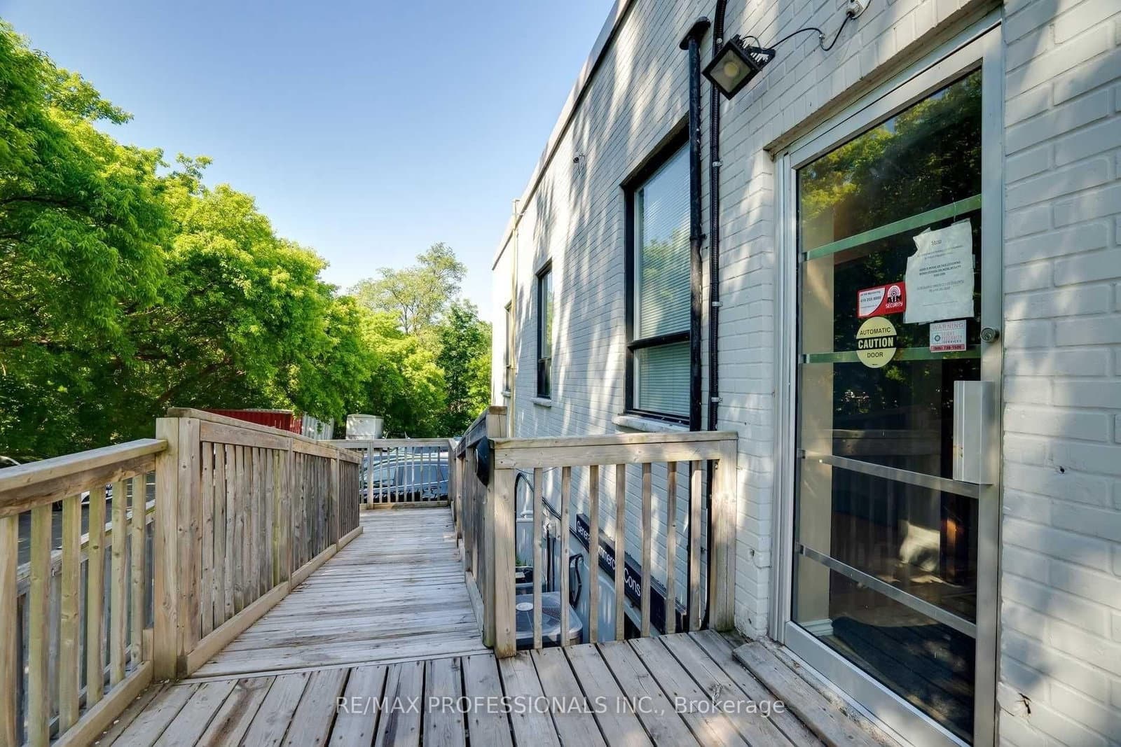 523 The Queensway Way, Unit 107 thumbnail 24