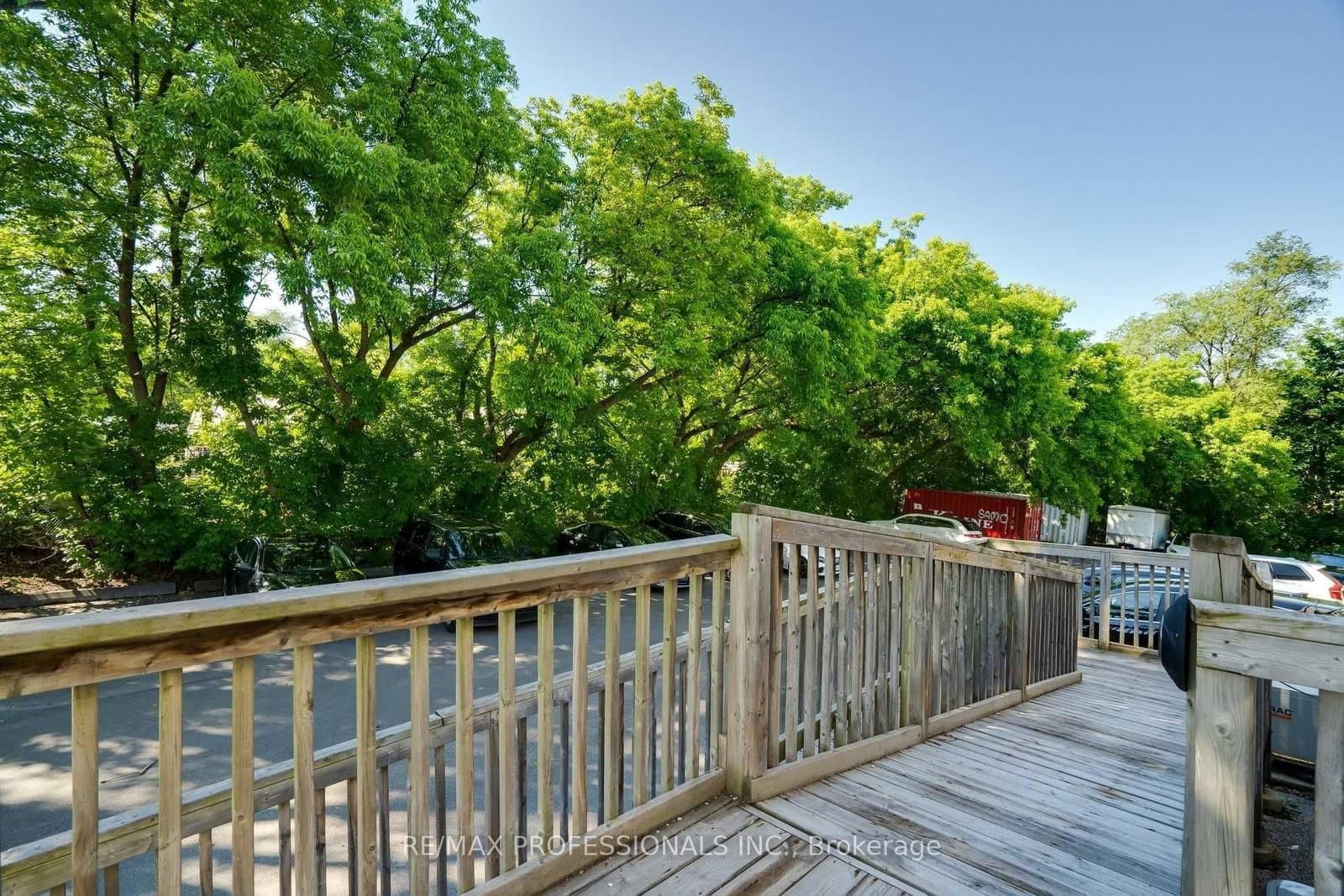 523 The Queensway Way, Unit 107 thumbnail 25