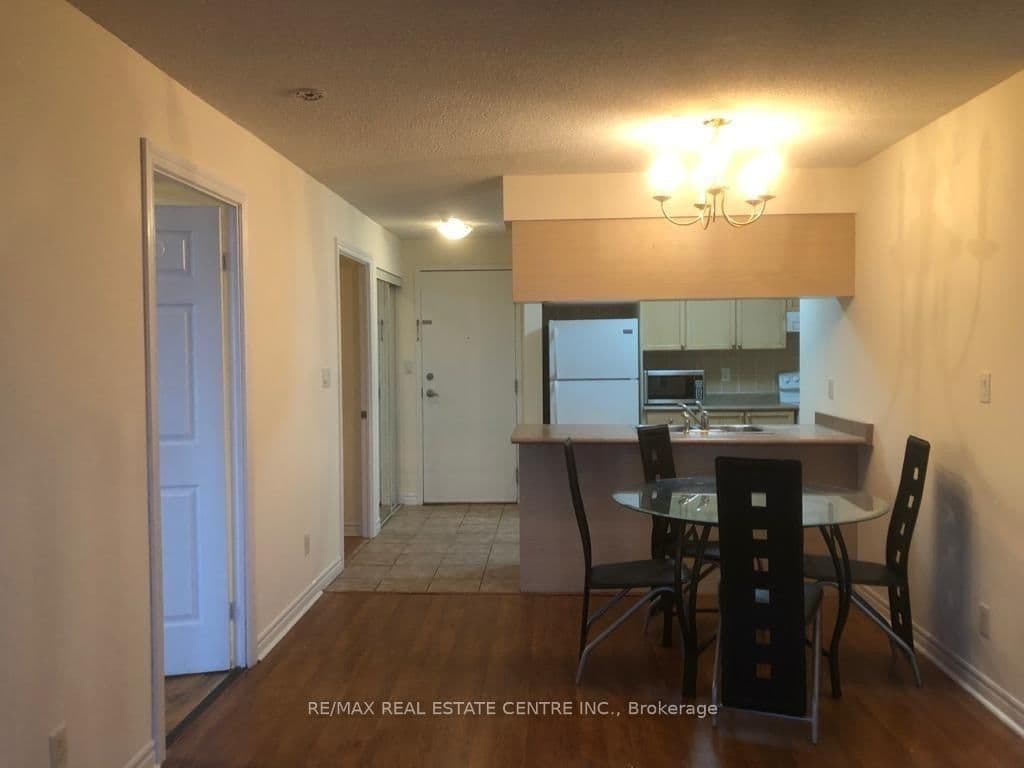 3880 Duke Of York Boulevard, Unit 2409 thumbnail 10