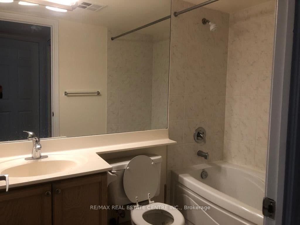 3880 Duke Of York Boulevard, Unit 2409 thumbnail 12