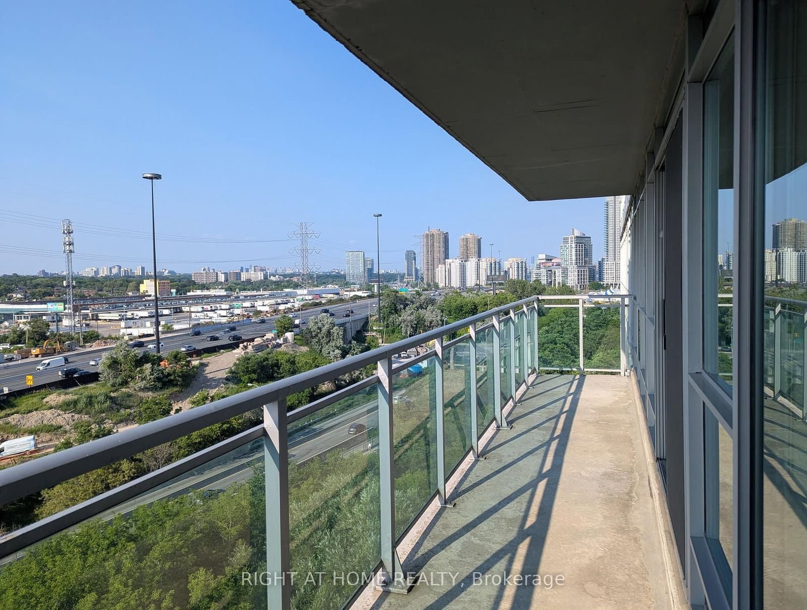 185 Legion Road N, Unit 904 thumbnail 11