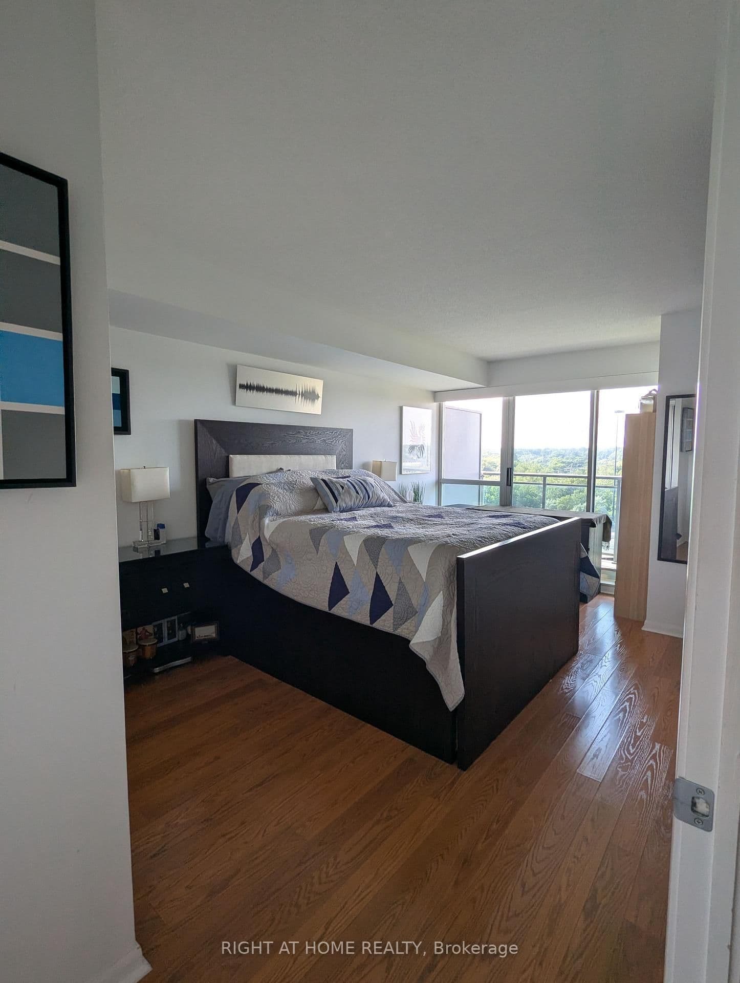185 Legion Road N, Unit 904 thumbnail 20