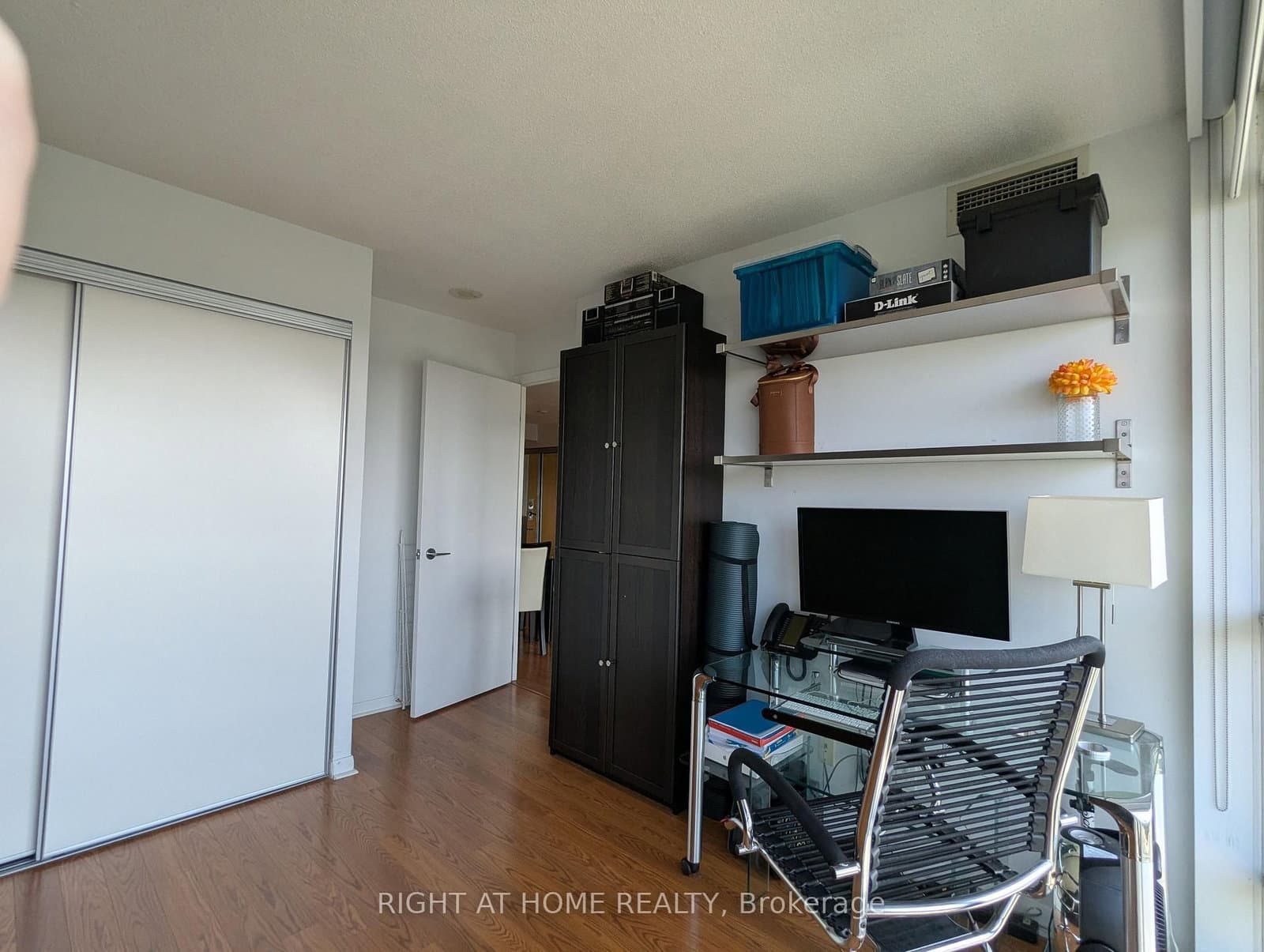 185 Legion Road N, Unit 904 thumbnail 9