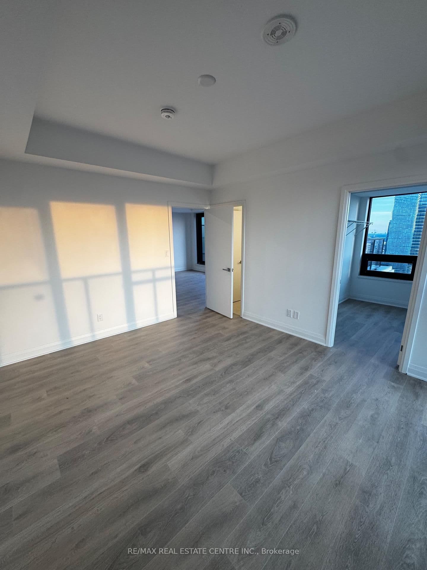 4015 The Exchange, Unit 3707 thumbnail 11