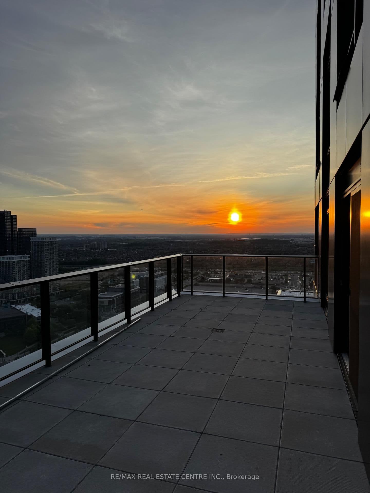 4015 The Exchange, Unit 3707 thumbnail 24