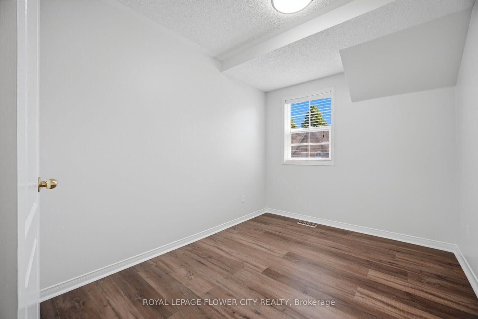 8305 McLaughlin Road S, Unit 2 thumbnail 29