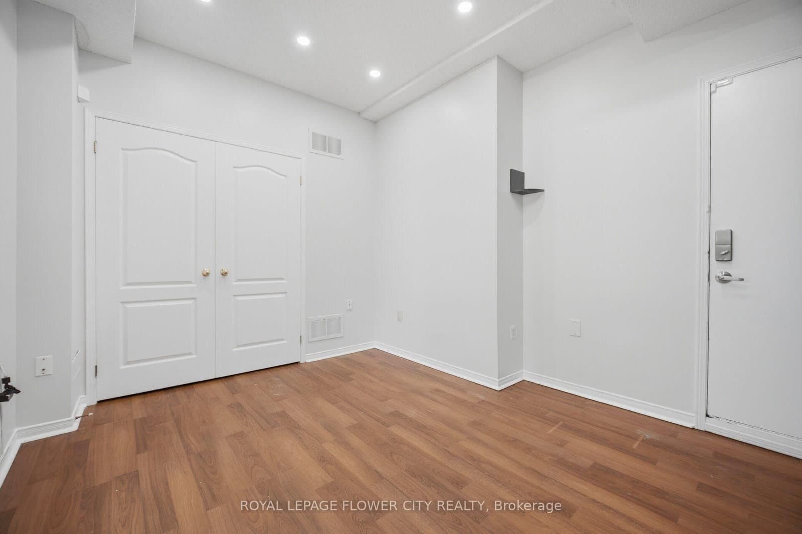8305 McLaughlin Road S, Unit 2 thumbnail 37