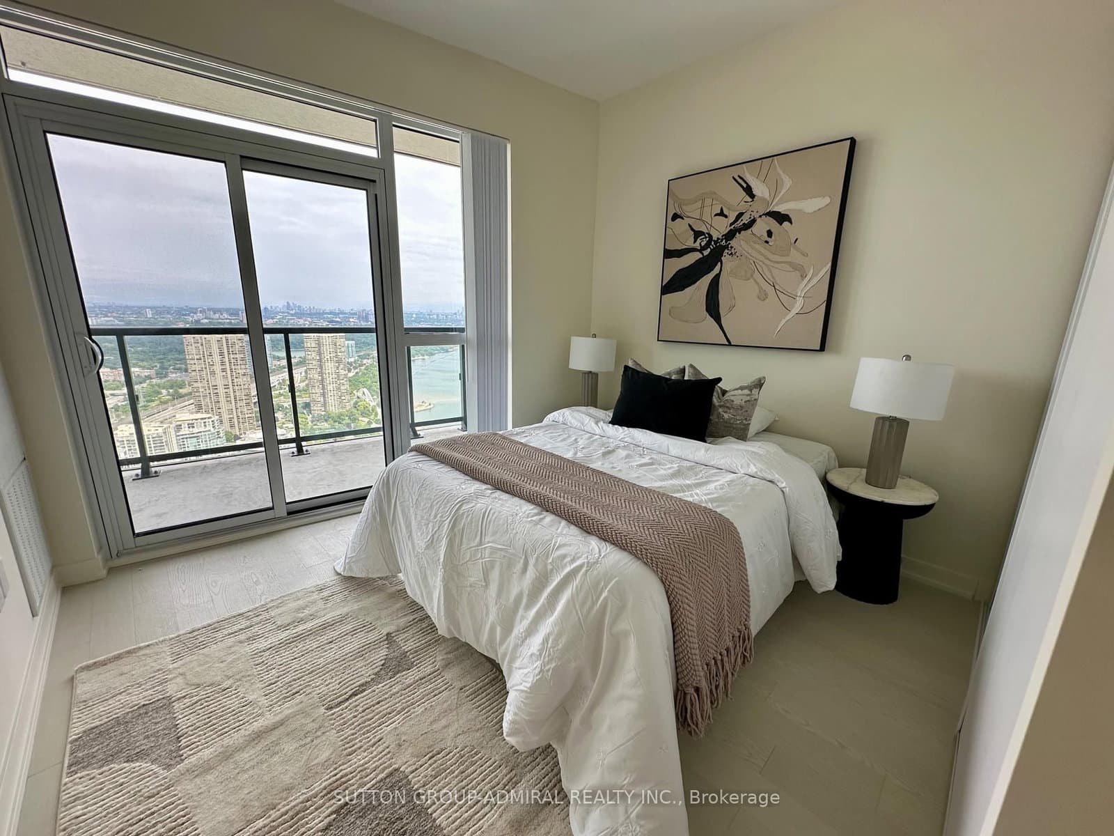 38 Annie Craig Drive, Unit PH102 thumbnail 10