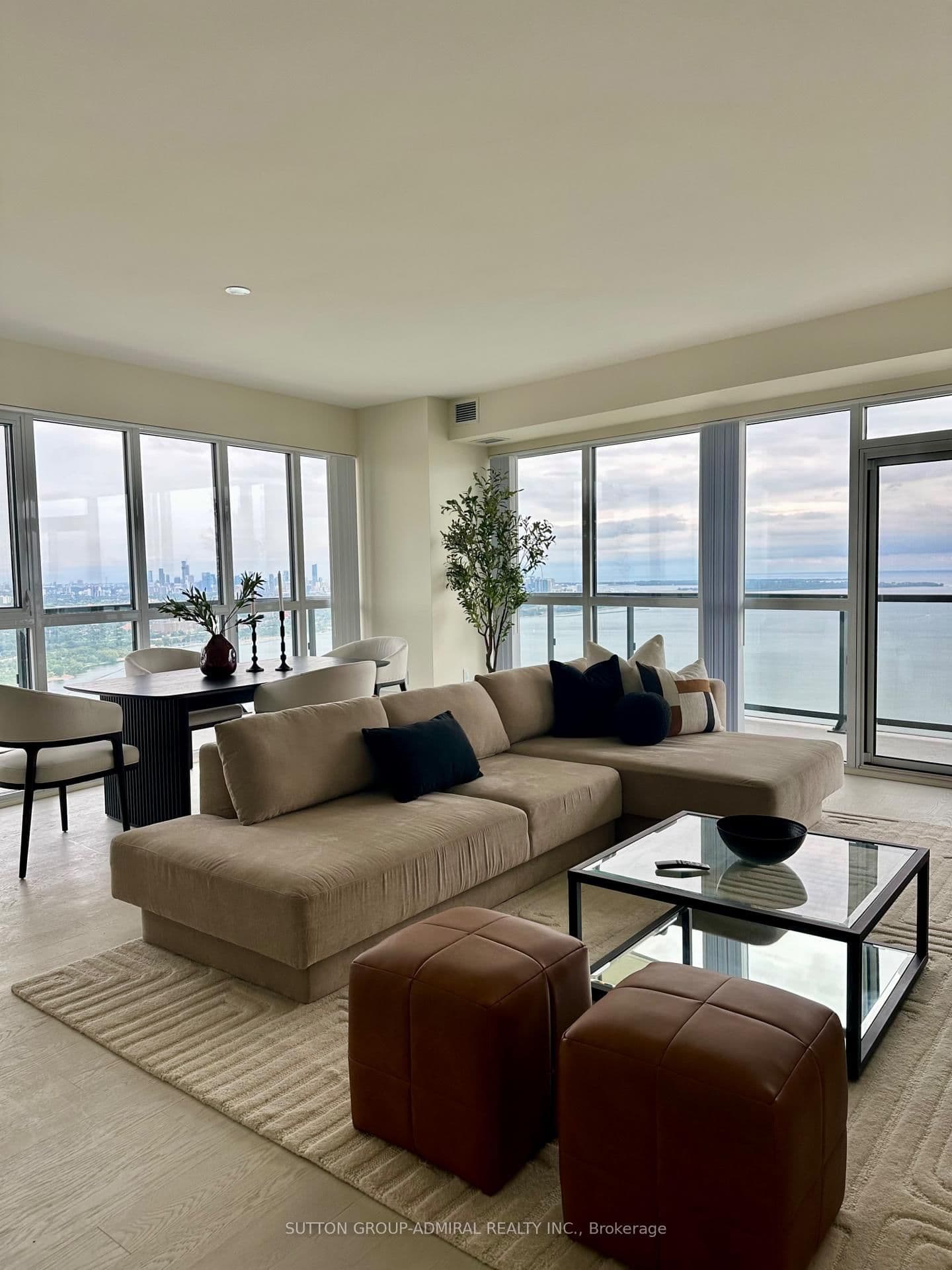 38 Annie Craig Drive, Unit PH102 thumbnail 11