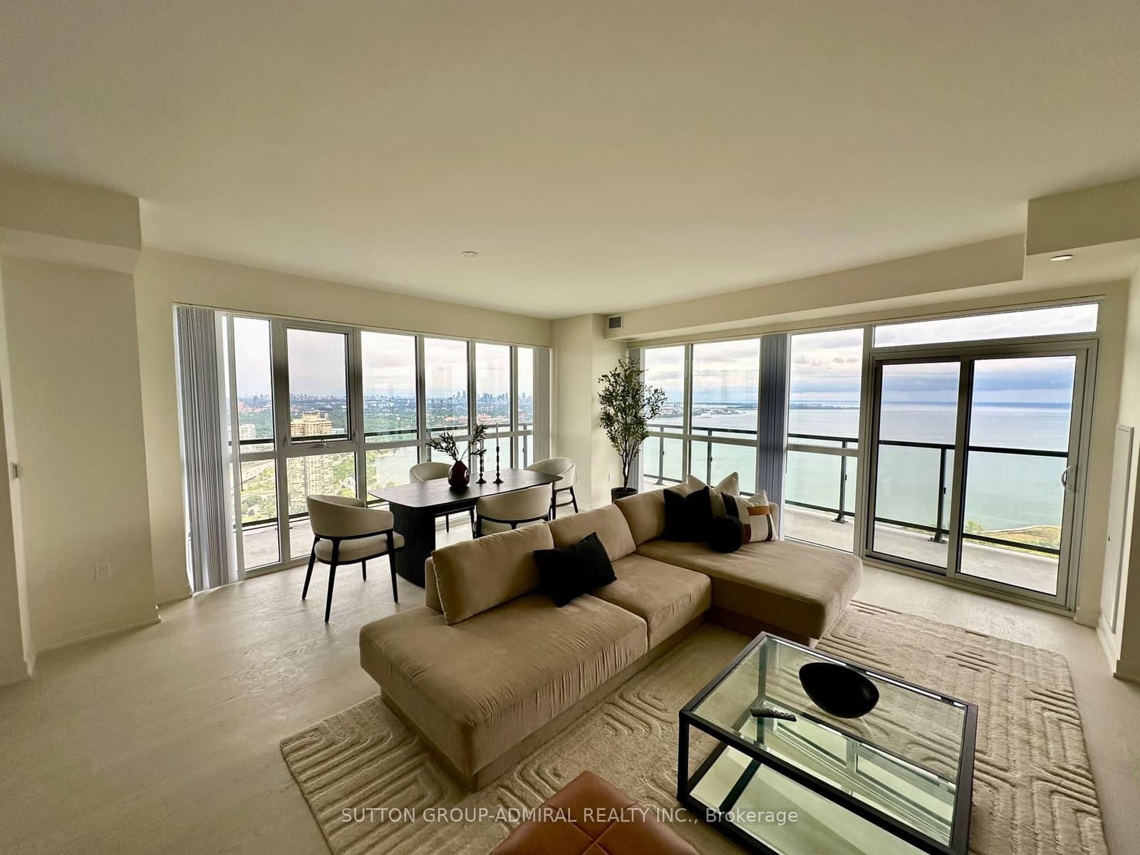 38 Annie Craig Drive, Unit PH102 thumbnail 15