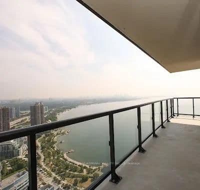 38 Annie Craig Drive, Unit PH102 thumbnail 32