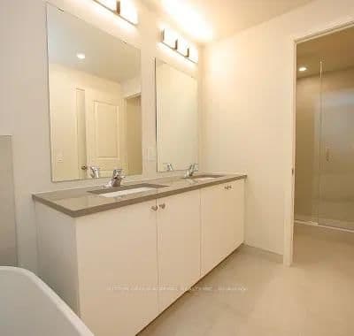 38 Annie Craig Drive, Unit PH102 thumbnail 40