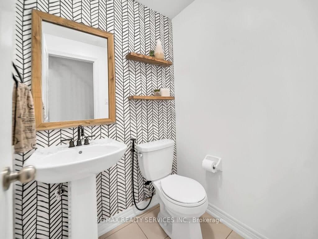 29 Haymarket Drive thumbnail 16