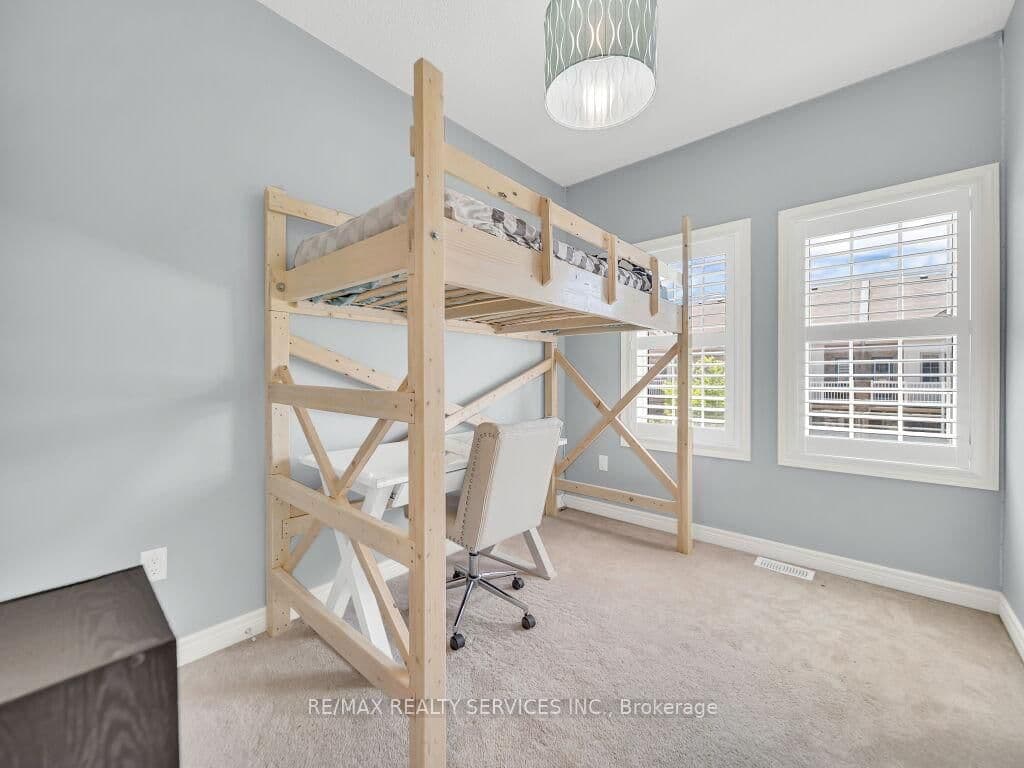 29 Haymarket Drive thumbnail 23