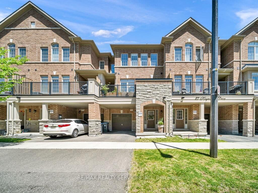 29 Haymarket Drive thumbnail 3