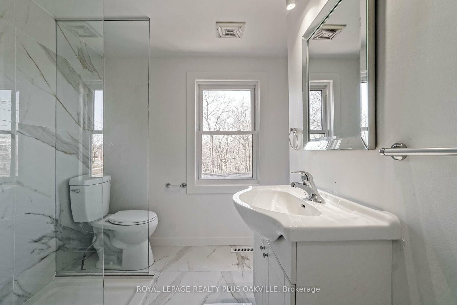 564 Lyons Lane, Unit 2 thumbnail 10