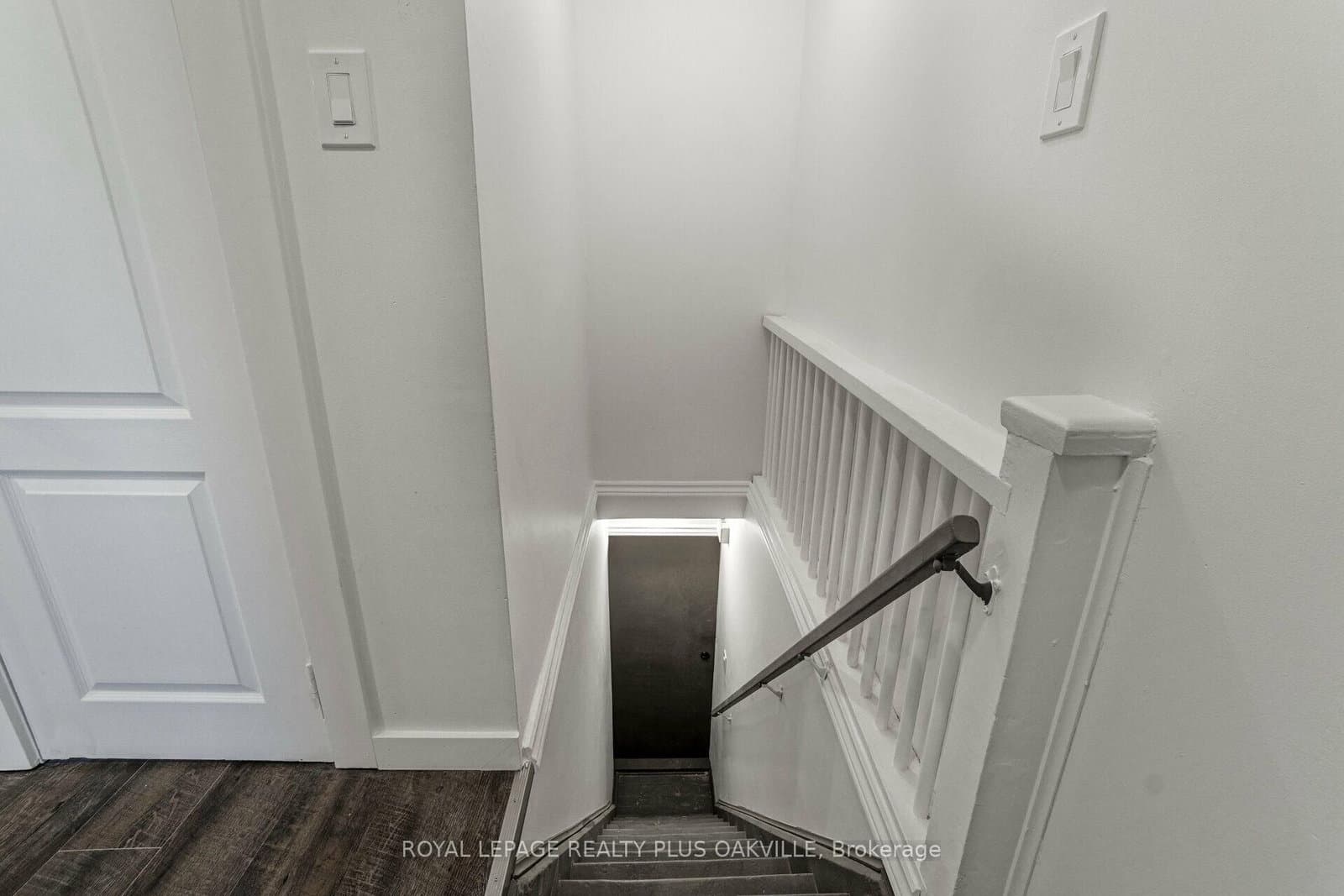 564 Lyons Lane, Unit 2 thumbnail 9