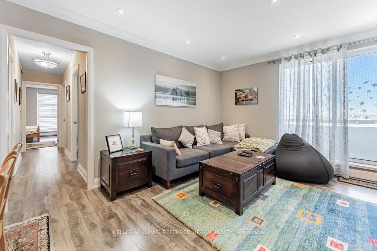 3025 Queen Frederica Drive, Unit 1007 thumbnail 11