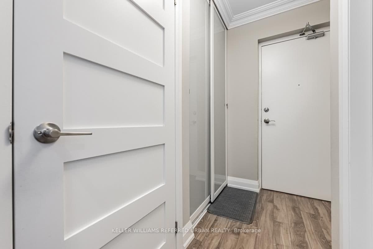 3025 Queen Frederica Drive, Unit 1007 thumbnail 5