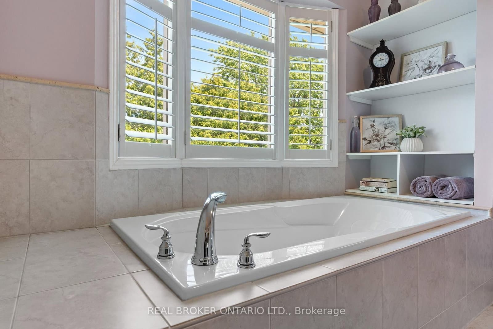 1291 Windrush Drive thumbnail 28