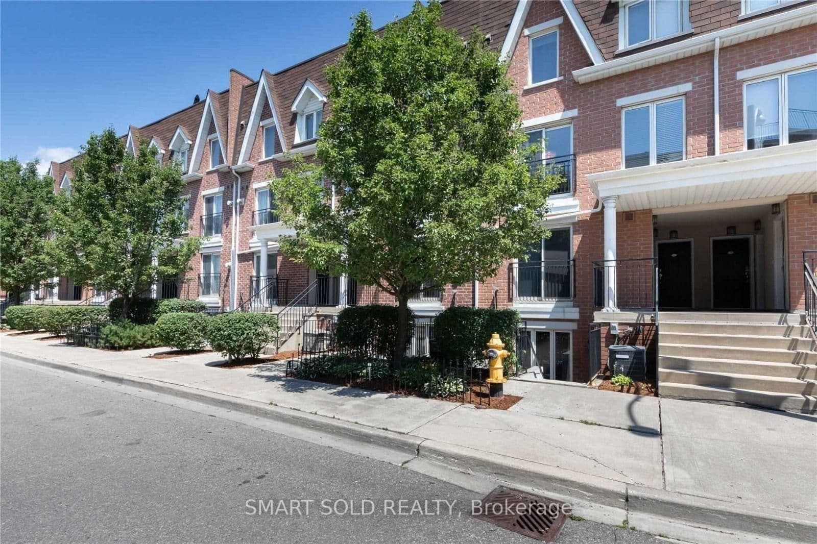 15 Laidlaw Street, Unit 608 - Image 1