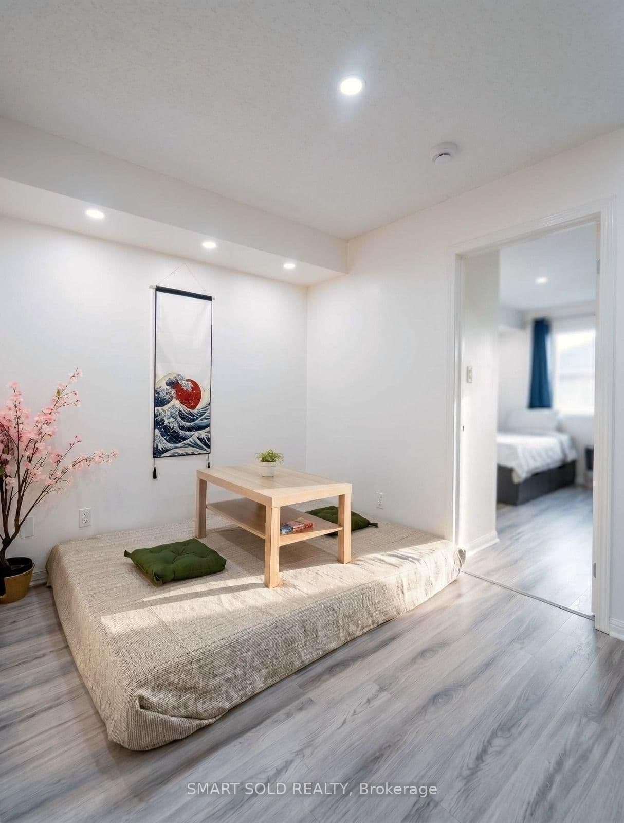 15 Laidlaw Street, Unit 608 thumbnail 8