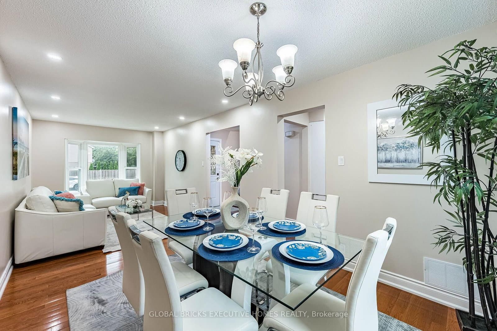 2150 Hunt Crescent thumbnail 16