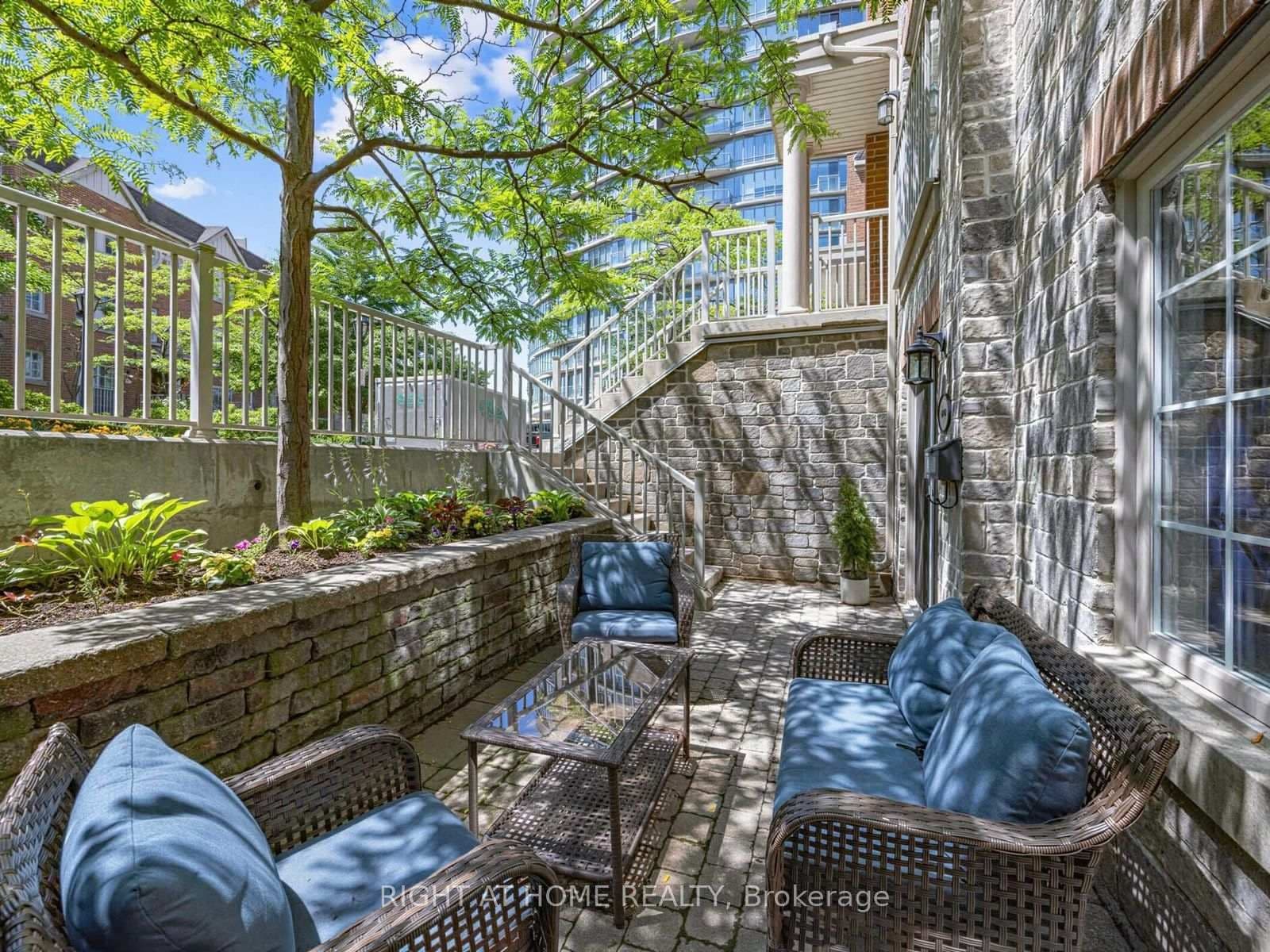 95 The Queensway, Unit 61 thumbnail 19