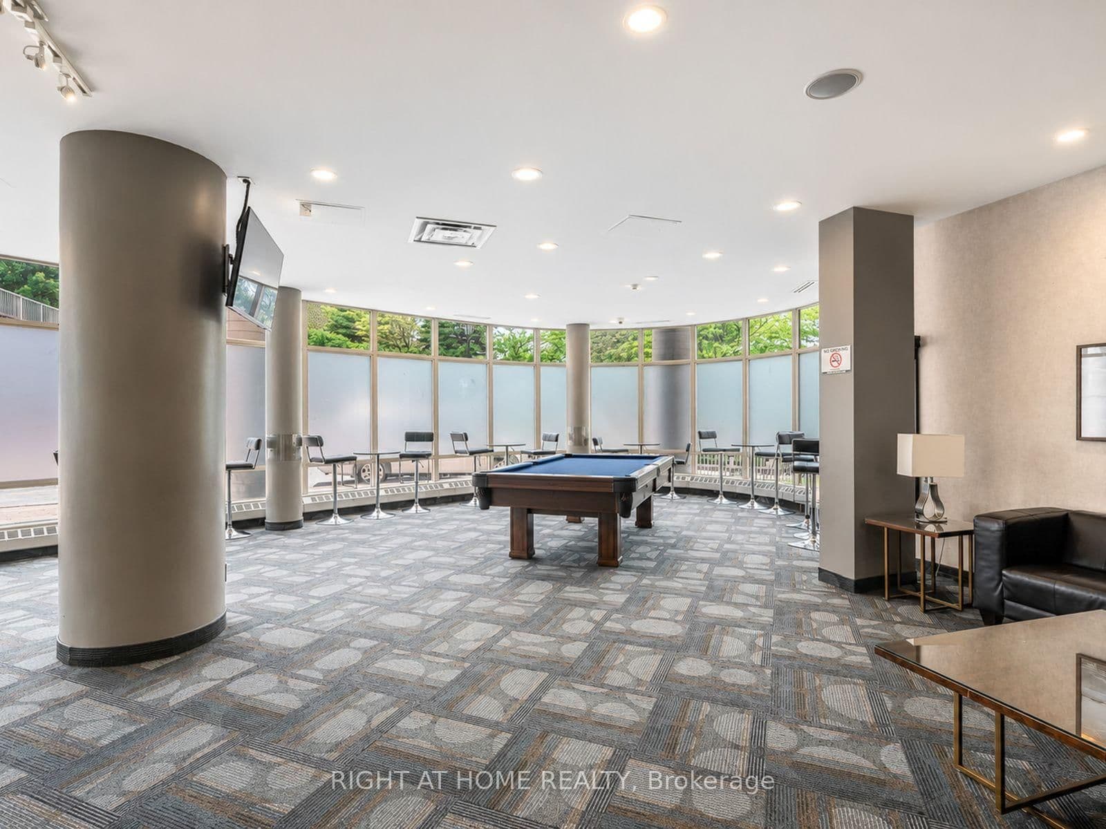 95 The Queensway, Unit 61 thumbnail 24
